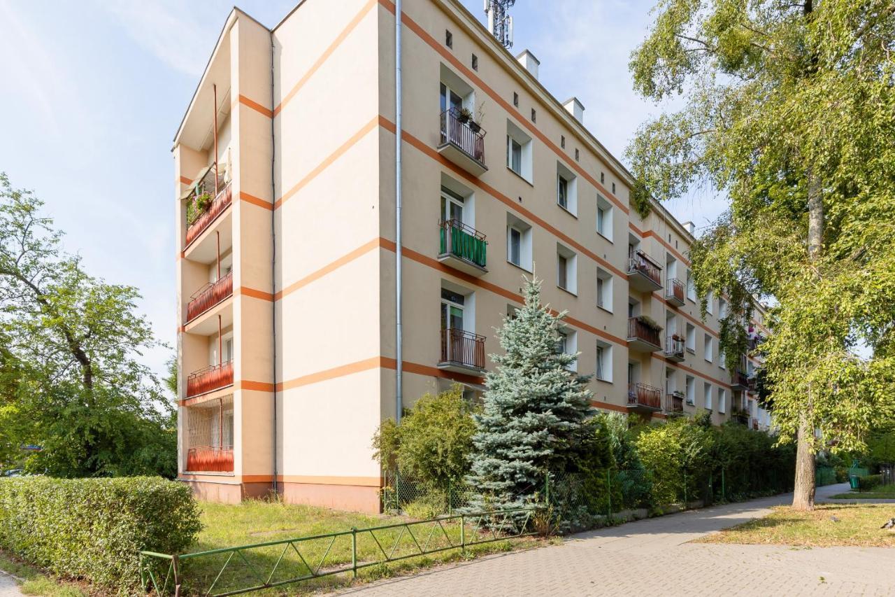 Roomy Apartment Oczapowskiego In Bielany By Noclegi Renters Warsawa Bagian luar foto
